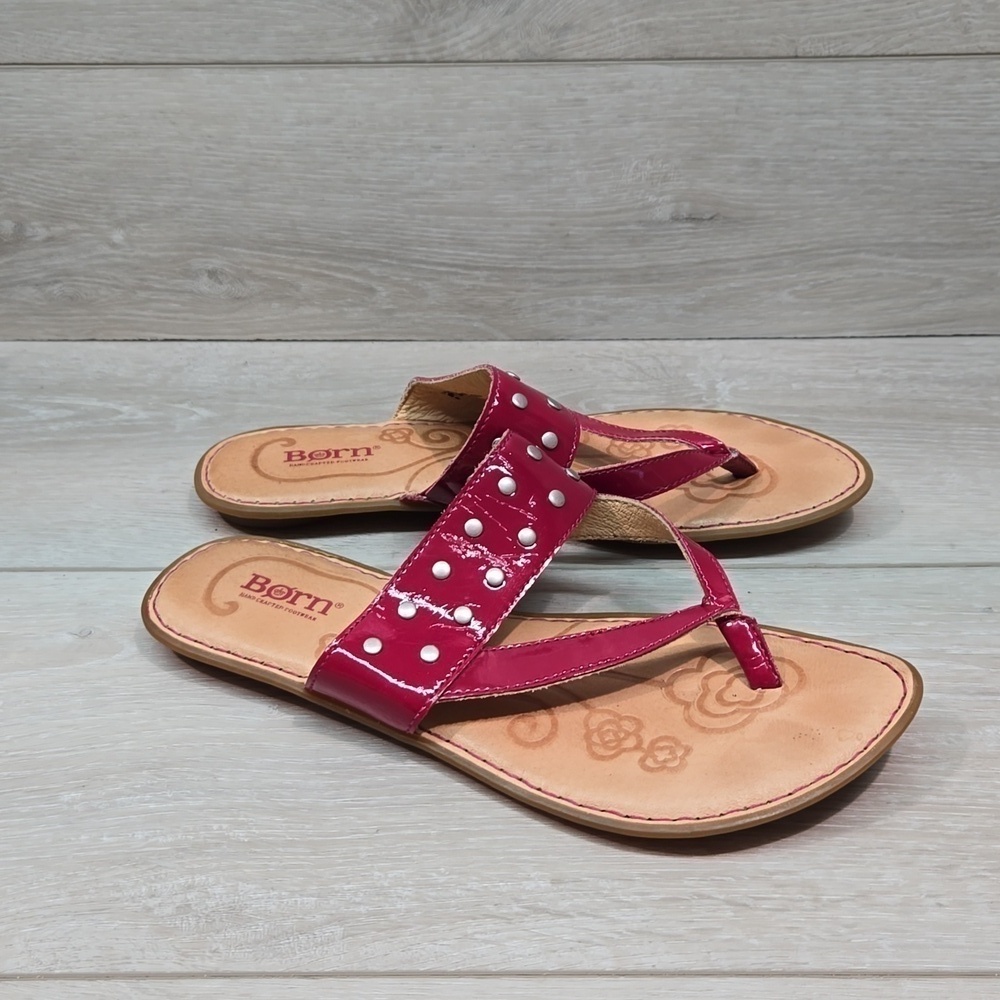 Born Women Leather Thong Sandals Flats shoes sz 8